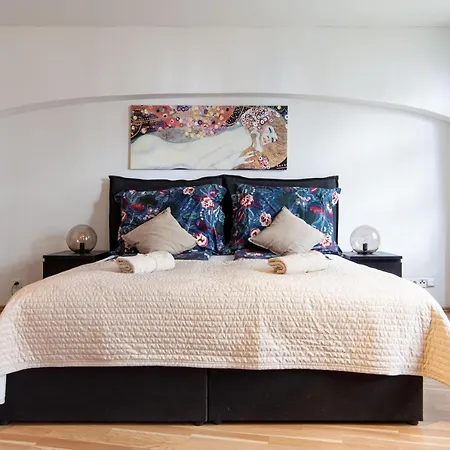 Smyrna Boutique Apartments Apartment Prague