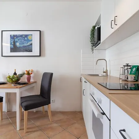 Smyrna Boutique Apartments Apartment