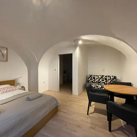 Smyrna Boutique Apartments * Prag