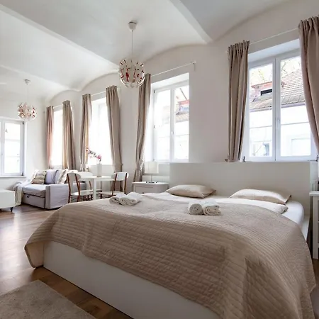 Smyrna Boutique Apartments