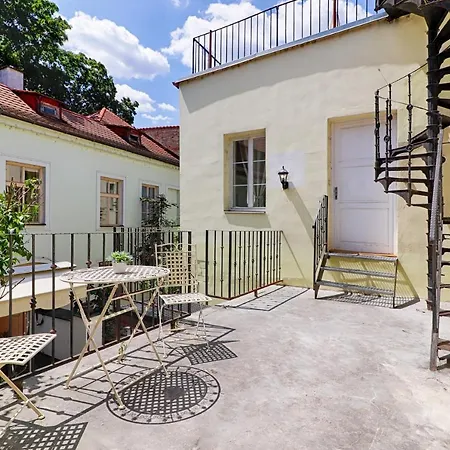 Aparts By The Bridge Apartment Prague