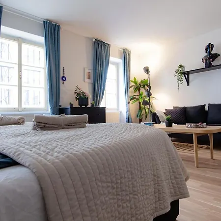 Smyrna Boutique Apartments Апартаменты