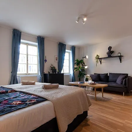 Smyrna Boutique Apartments *