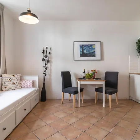 Smyrna Boutique Apartments Прага