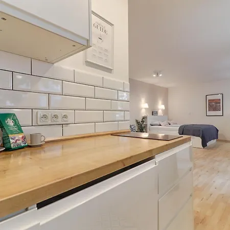 Smyrna Boutique Apartments * Прага